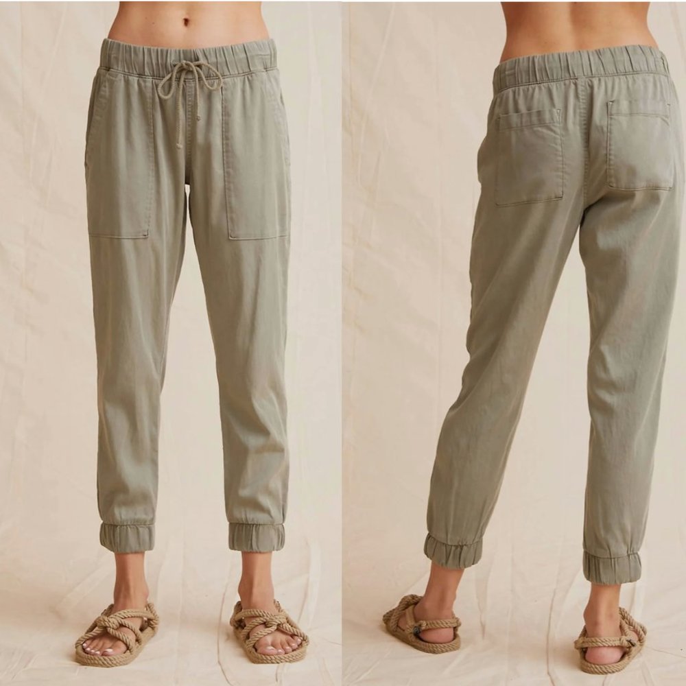 BELLA DAHL Essentials Pocket Jogger In Soft Army